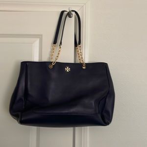 Tory Burch. Navy blue. Great condition. From a pet free and smoke free home.